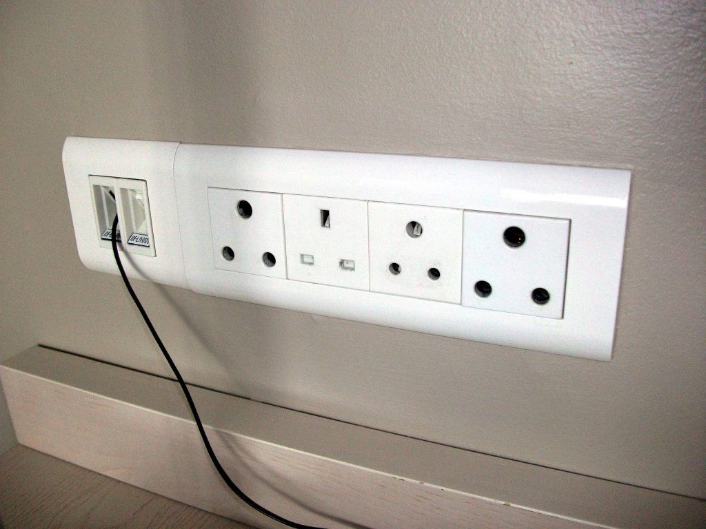 Different Types of Electrical Switches And Fixtures 3 Different Types of Electrical Switches And Fixtures 2