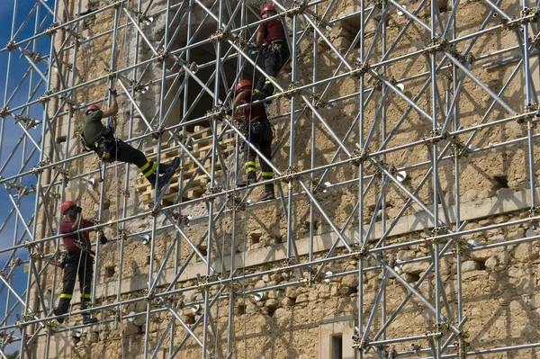 <strong>What is Shoring in Construction? A Know-it-all Article on Shoring Construction</strong> 1 Shoring in construction