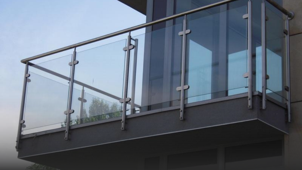 Modern Style Glass Railing Design for Balcony