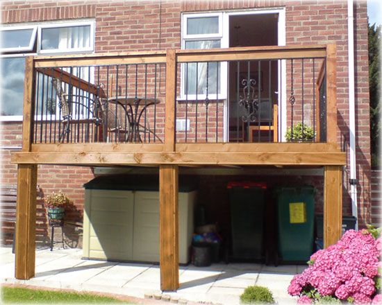 Wooden Fencing for Open-Concept Balconies - Grill For House