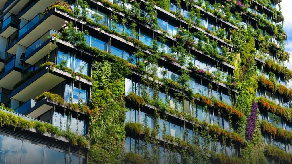 What is Green building and how is it implicated in sustainable urban planning? 1 Green building