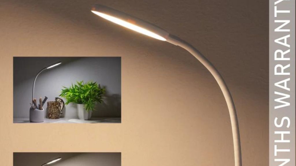  Weird Wolf LED Study/Table/Desk Lamp