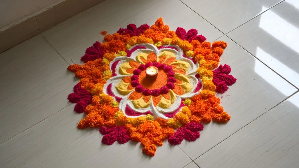 Corner Rangoli for Diwali on Small Spaces 